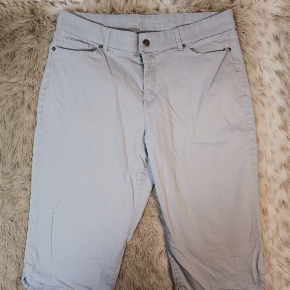 Gloria Vanderbilt Size 14 All Around Slimming Effect Skimmer Women's Lilac Capri